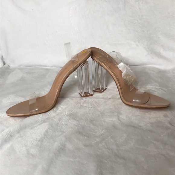 Cape Robbin nude heels - Picture 2 of 5
